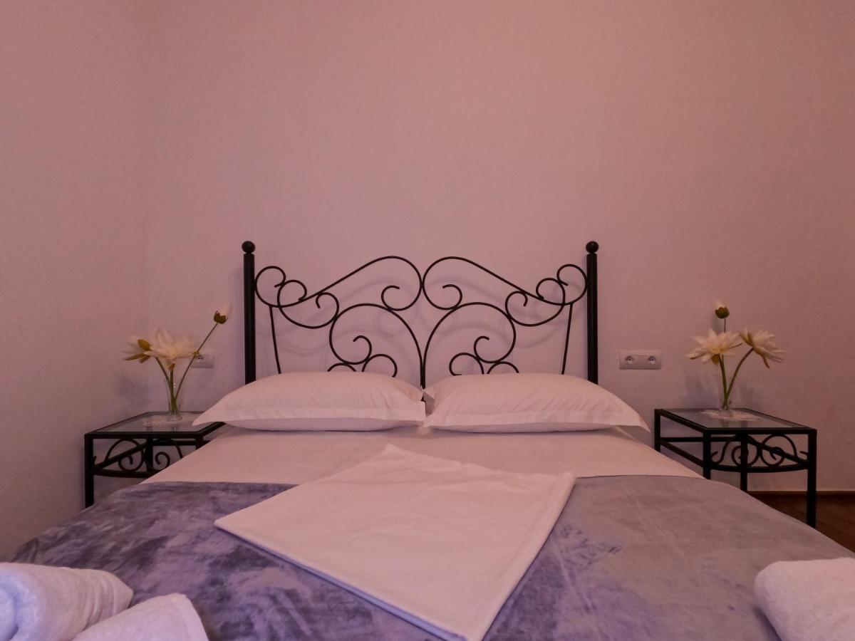 Intown Guesthouse Шкодер Екстер'єр фото
