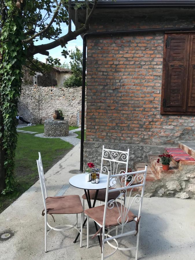 Intown Guesthouse Шкодер Екстер'єр фото