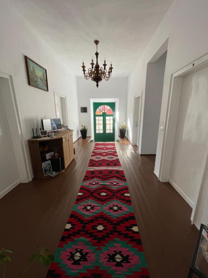 Intown Guesthouse Шкодер Екстер'єр фото