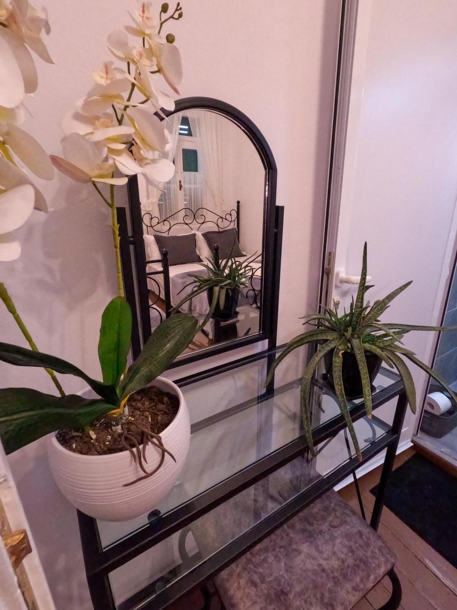 Intown Guesthouse Шкодер Екстер'єр фото